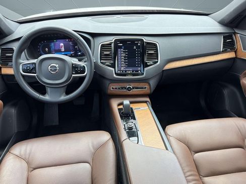 Used 2024 Volvo XC90 B6 Plus w/ Protection Package Premier image 23