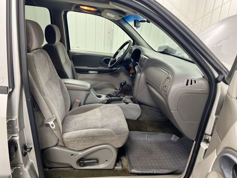 Used 2004 Chevrolet TrailBlazer LS w/ LS Preferred Equipment Group image 20