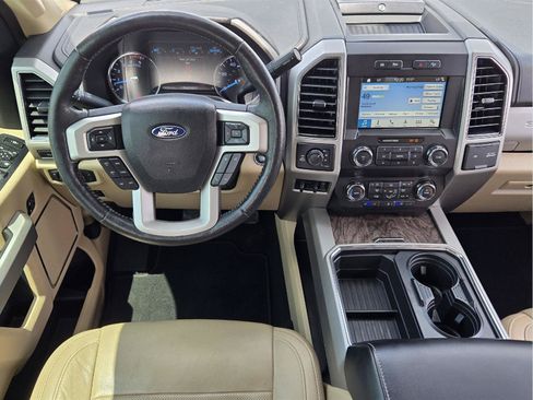 Used 2019 Ford F350 Lariat w/ Lariat Ultimate Package AWD/4WD image 27