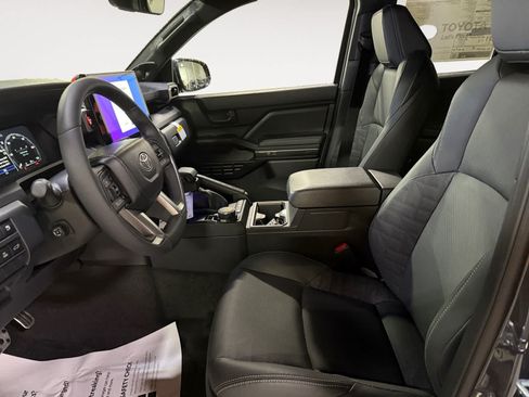 New 2026 Toyota 4Runner 4WD image 11