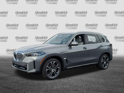 New 2026 BMW X5 xDrive50e AWD/4WD image 5