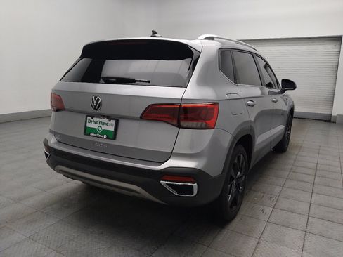 Used 2022 Volkswagen Taos SE FWD image 9
