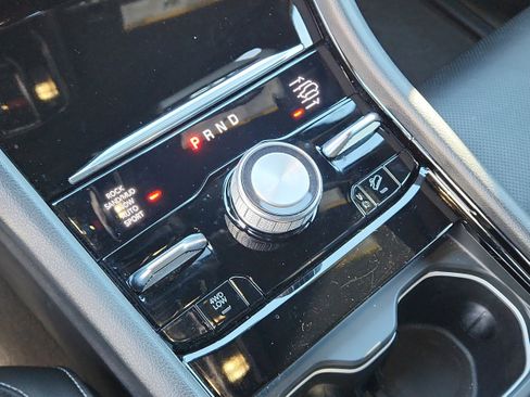 Used 2023 Jeep Grand Cherokee Overland w/ Adv Protech Group III image 25