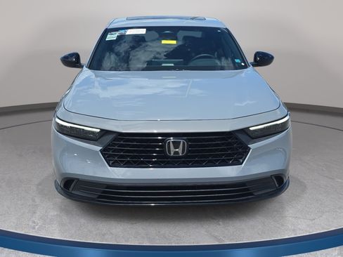 Used 2023 Honda Accord Sport image 2