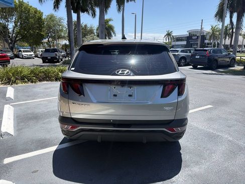 Used 2023 Hyundai Tucson SE FWD image 7