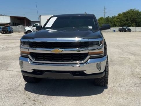 Used 2018 Chevrolet Silverado 1500 LT w/ All Star Edition AWD/4WD image 3