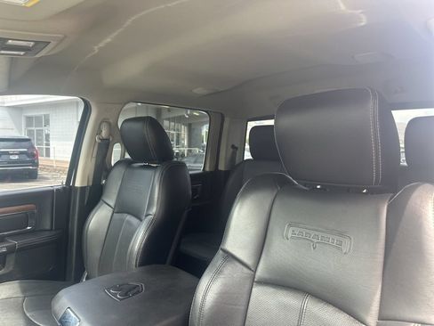Used 2017 RAM 1500 Laramie w/ Convenience Group AWD/4WD image 15