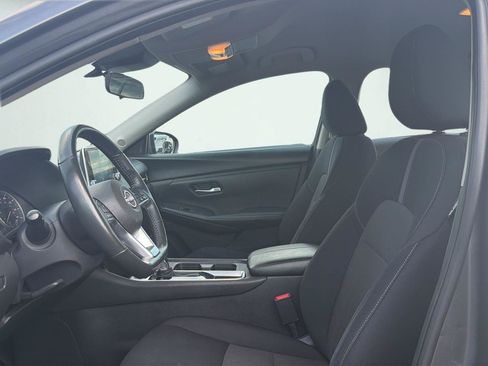 Used 2024 Nissan Sentra SV w/ All-Weather Package FWD image 10