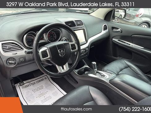 Used 2012 Dodge Journey Crew w/ Driver Convenience Group FWD image 10