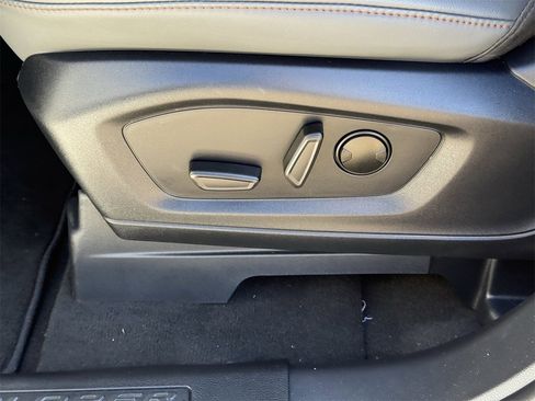 Certified 2025 Ford Explorer Active w/ Active Comfort Package image 25