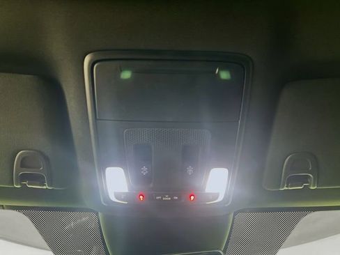 Certified 2025 Honda Pilot Black Edition image 19