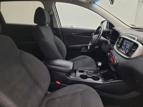 Used 2020 Kia Sorento S FWD image 21
