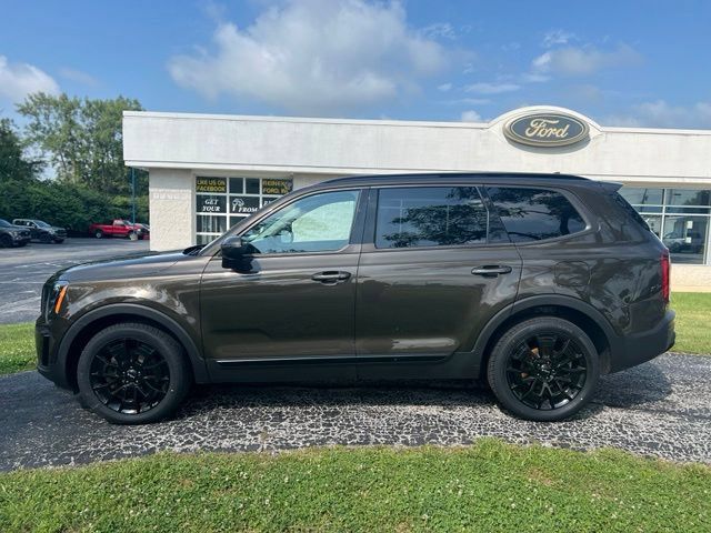 Used 2022 Kia Telluride EX w/ EX Premium Package AWD/4WD image 5