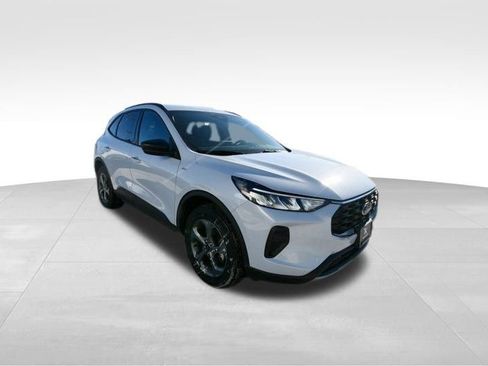 Used 2025 Ford Escape ST-Line AWD/4WD image 17