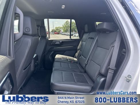 Used 2025 Chevrolet Tahoe LT AWD/4WD image 21