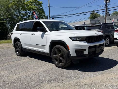 Used 2023 Jeep Grand Cherokee L Laredo AWD/4WD image 6