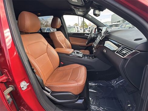 Used 2018 Mercedes-Benz GLE 350 4MATIC image 28