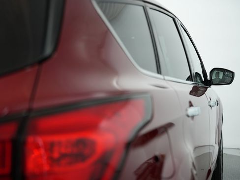 Used 2019 Ford Escape SE image 63