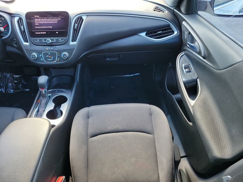 Used 2022 Chevrolet Malibu RS FWD image 14