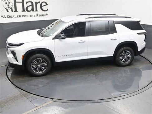 New 2026 Chevrolet Traverse LT w/ LPO, Floor Liner Package image 37