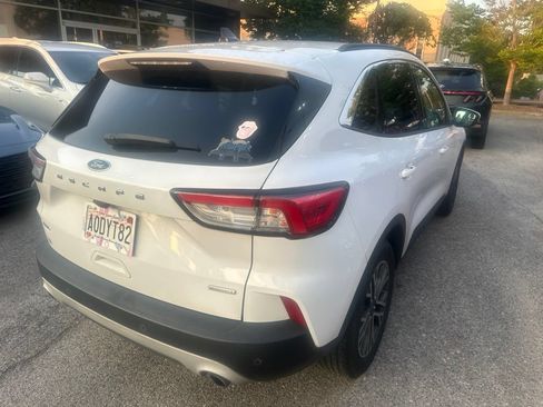 Used 2020 Ford Escape SEL FWD image 3