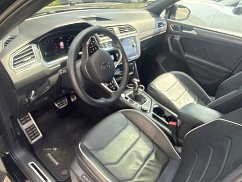 Used 2022 Volkswagen Tiguan SEL R-Line AWD/4WD image 3