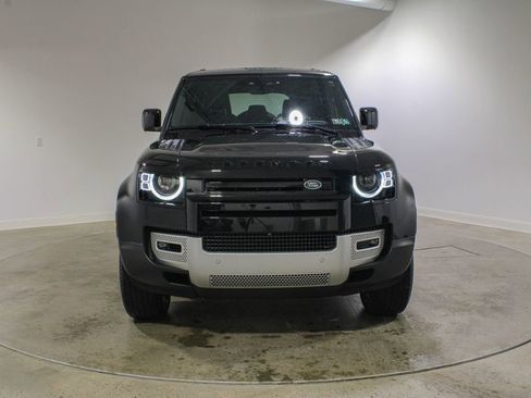 Used 2025 Land Rover Defender 110 S AWD/4WD image 8
