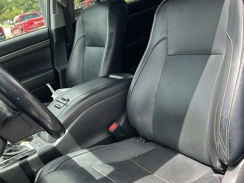 Used 2017 Toyota Highlander Limited w/ Carpet Mat Package AWD/4WD image 11