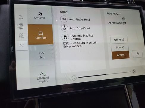 New 2026 Land Rover Range Rover Velar Dynamic SE AWD/4WD image 34