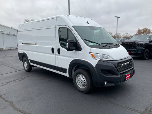 New 2026 RAM ProMaster 2500 w/ Convenience Group image 1