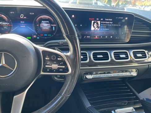 Used 2020 Mercedes-Benz GLS 450 4MATIC image 37