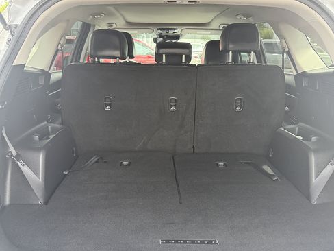 Used 2025 Kia Sorento S w/ Panoramic Sunroof Package FWD image 26