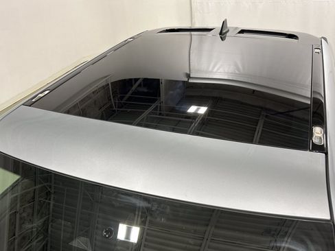 Used 2025 Rivian R1T Adventure AWD/4WD image 13