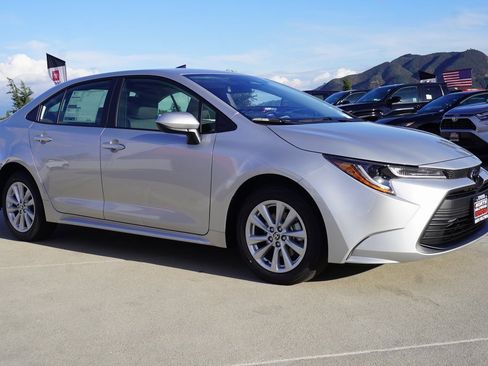 New 2026 Toyota Corolla LE image 3