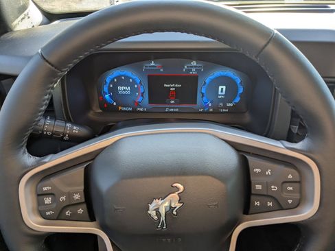 New 2025 Ford Bronco Badlands w/ Sasquatch Package AWD/4WD image 29