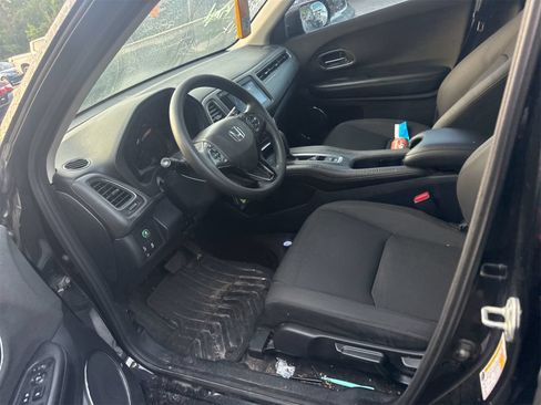 Used 2021 Honda HR-V EX image 7
