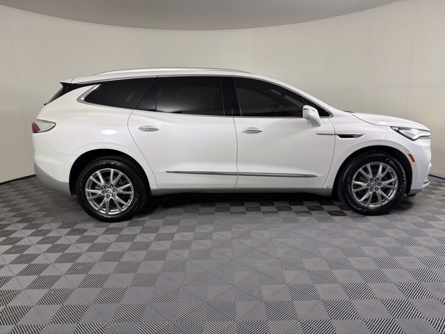 Used 2023 Buick Enclave Premium w/ Experience Buick Package AWD/4WD image 5