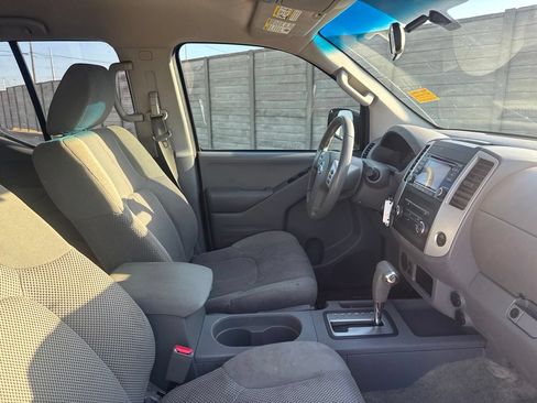 Used 2016 Nissan Frontier SV RWD image 27