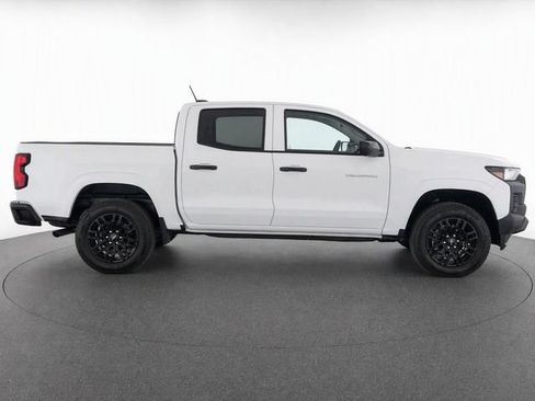 Used 2026 Chevrolet Colorado W/T w/ WT Custom Package RWD image 4