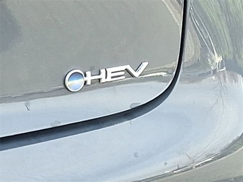 Certified 2025 Toyota Prius LE image 31