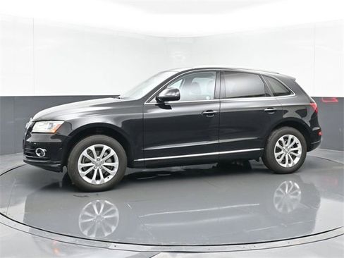 Used 2016 Audi Q5 2.0T Premium Plus w/ Technology Package image 11