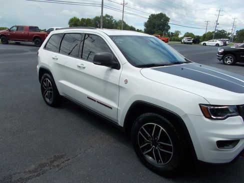 Used 2021 Jeep Grand Cherokee Trailhawk w/ Premium Lighting Group AWD/4WD image 11