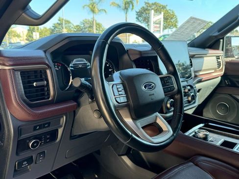 Used 2023 Ford Expedition Max Limited RWD image 11