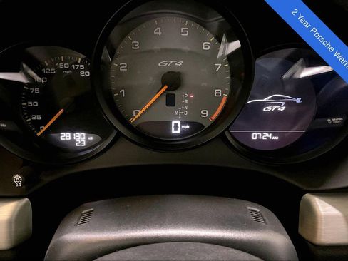 Used 2022 Porsche 718 Cayman GT4 image 10