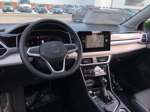 New 2026 Volkswagen Taos SEL AWD/4WD image 15