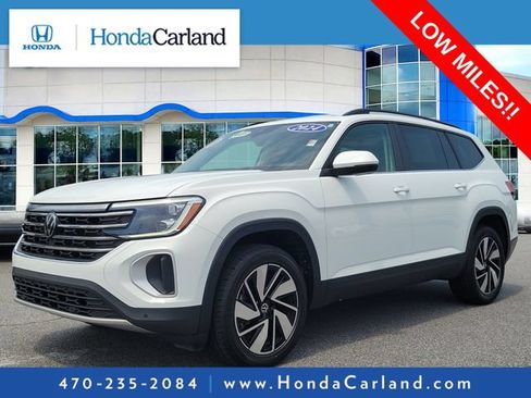 Used 2024 Volkswagen Atlas SE FWD image 1