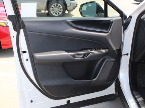 Certified 2024 Lexus NX 250 FWD image 11