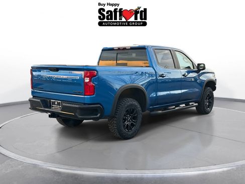 Used 2022 Chevrolet Silverado 1500 ZR2 w/ Technology Package image 9