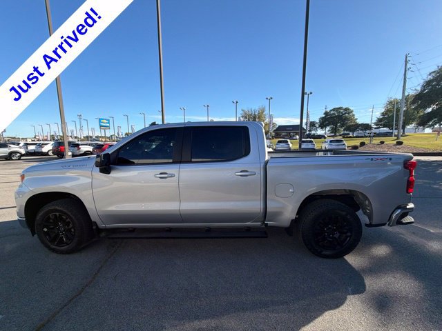 Used 2022 Chevrolet Silverado 1500 LT AWD/4WD image 6