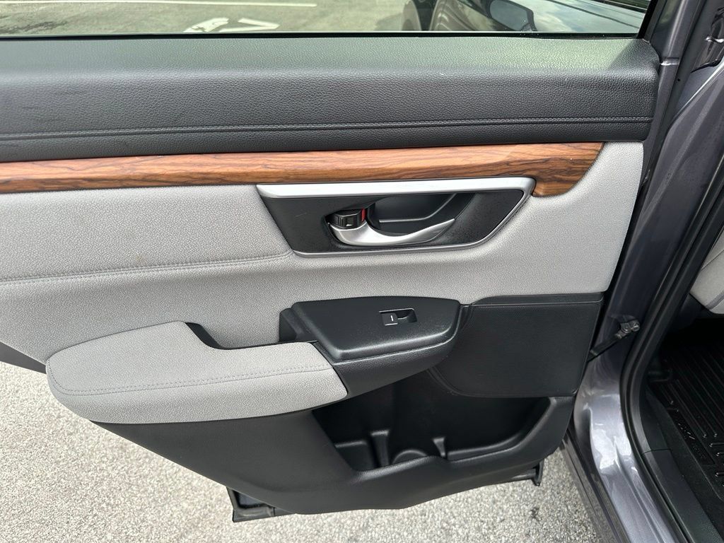 Used 2017 Honda CR-V EX image 9